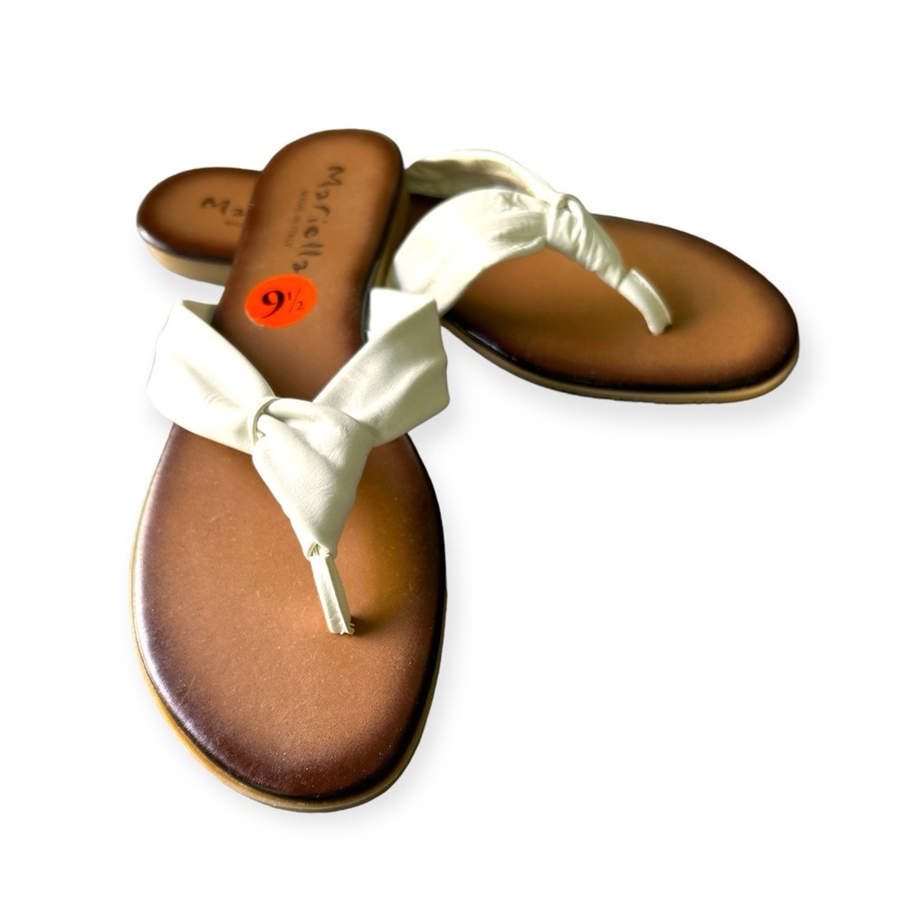 Women’s US9.5 Mariella Cream Leather Thong Sandals